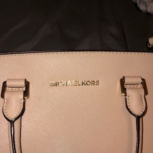 MICHAEL KORS MEDIUM SELMA